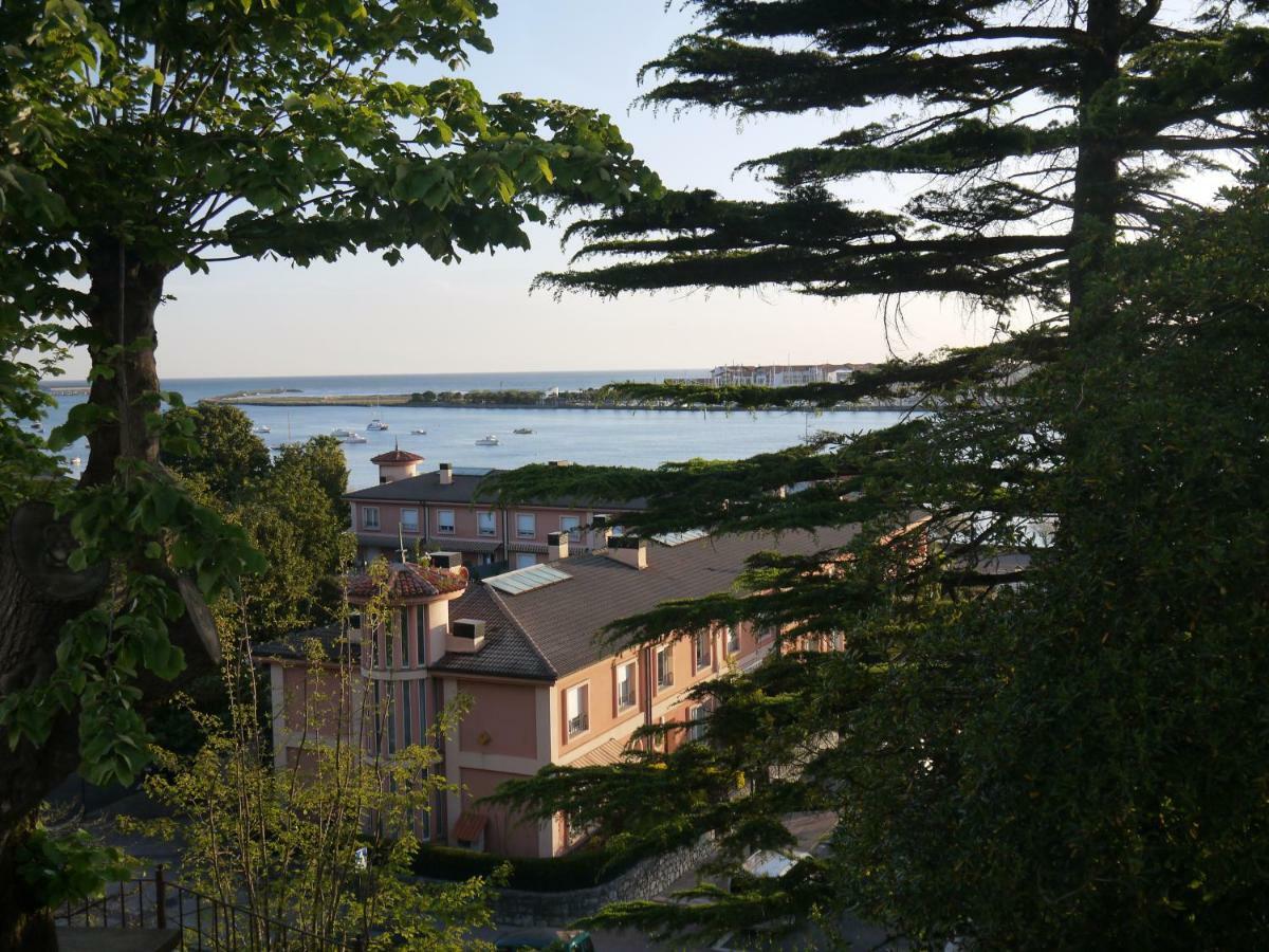 Eguzkilorea Hondarribia Esterno foto